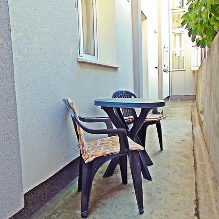 Apartment Center Dora *